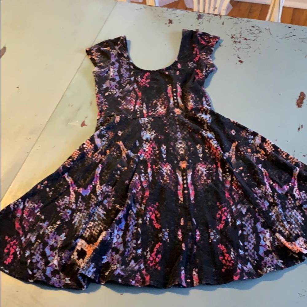 Cute babydoll urban outfitters dress, multicolored
